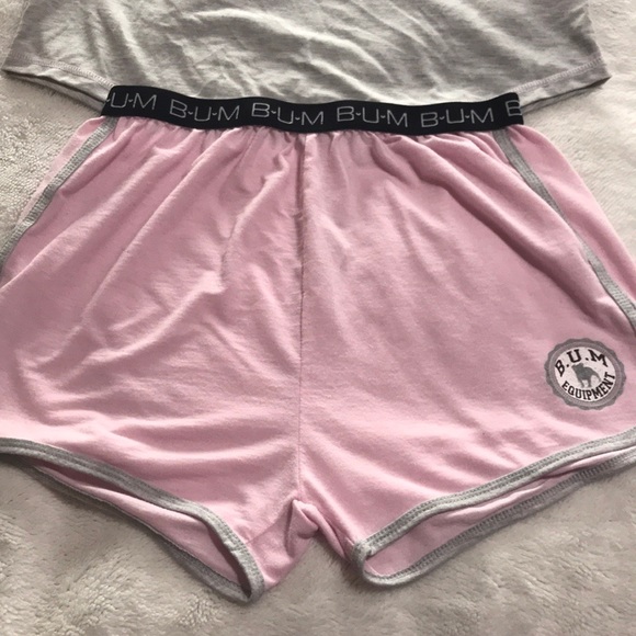 Girls Pajama Set. EUC - Picture 3 of 6